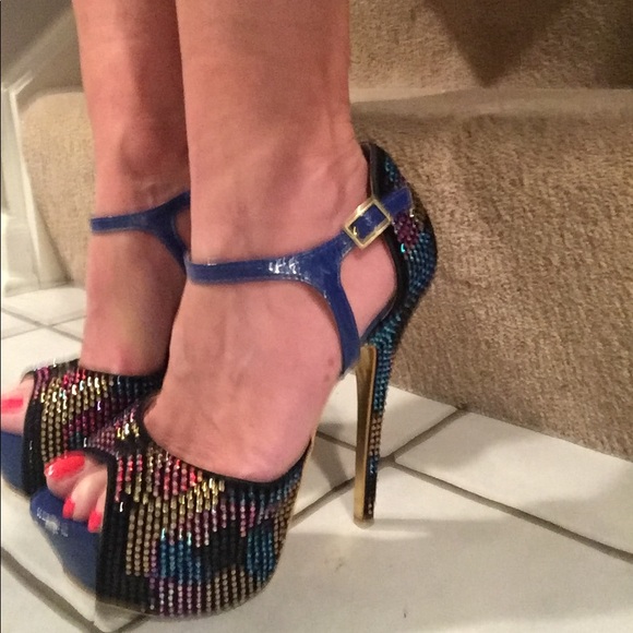 Alba blue heels. - Picture 2 of 5